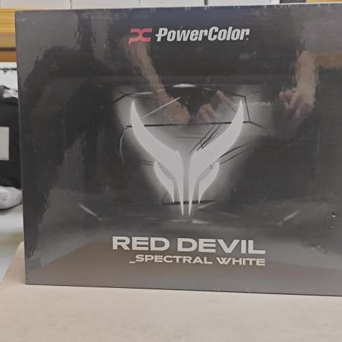 显卡：POWERcolor Red Devil Spectral White AMD Radeon RX 9070 XT 16GB GDDR6 全新