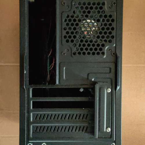 電腦機箱