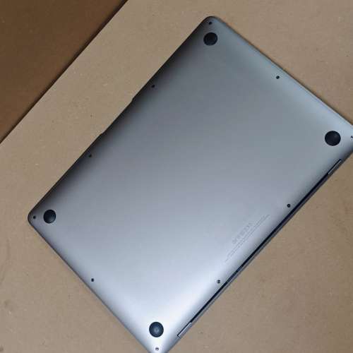 苹果电脑 Macbook pro 2017款 13寸 (2手)8+128G MRE82LL\A