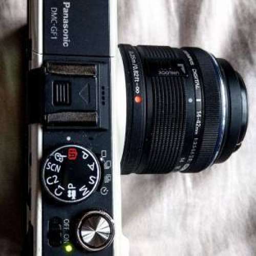 9成新 Lumix M43 經典 GF1罕有白色機身可選配新浄 Olympus14-42 IIR kit zoom