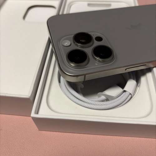 iPhone15pro max 256G行貨有保養90%new