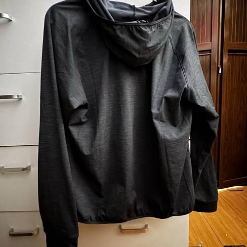 男女通用，超彈性DRY-EX 抗 UV 拉鏈連帽 外套（只限葵涌交收或順豐到付