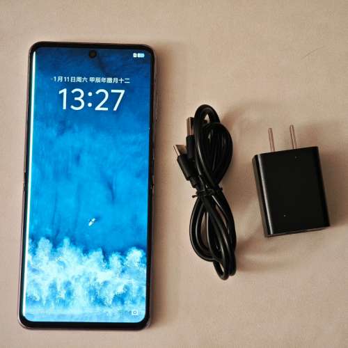 80%新 Vivo X Flip 一代 12+256GB 紫色 摺機 ZEISS鏡頭 屏幕有線 XFlip