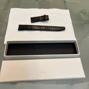 IWC 全新 Portugieser 鱷魚皮錶帶