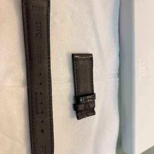 IWC 全新 Portugieser 鱷魚皮錶帶