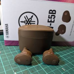 Yamaha TW-E5B 無線耳機