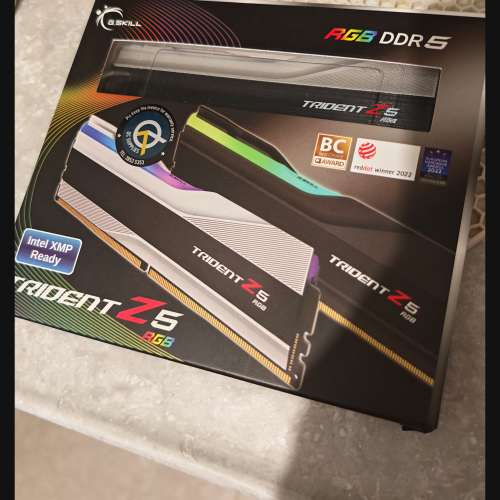 G.SKILL 32GB Kit (2x16GB) TridentZ5RGB 銀色