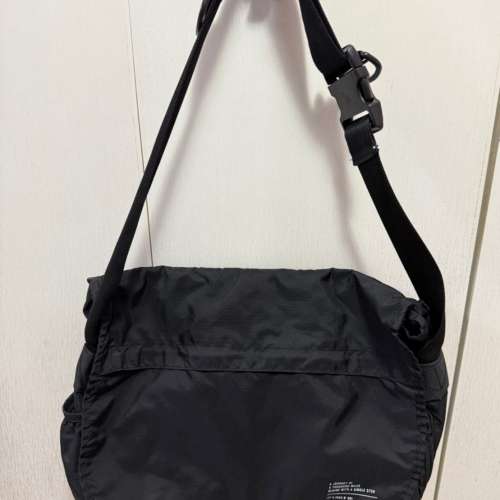 AD-LIB 黑色斜挎包