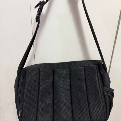 AD-LIB 黑色斜挎包