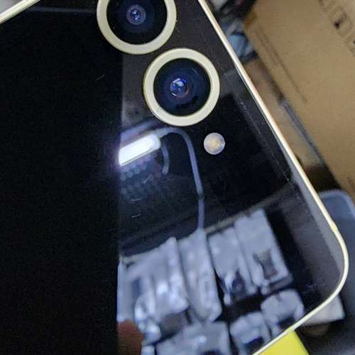 Samsung Galaxy Flip 6(12+256GB)港版清倉陳列品(前屏及機身有花損)