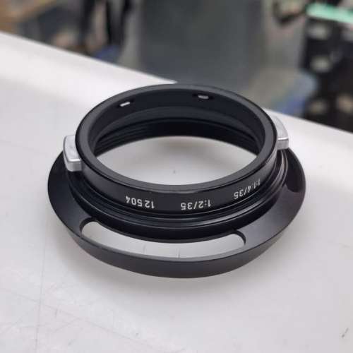 LEITZ 12504 METAL HOOD FOR 35 F2 F1.4