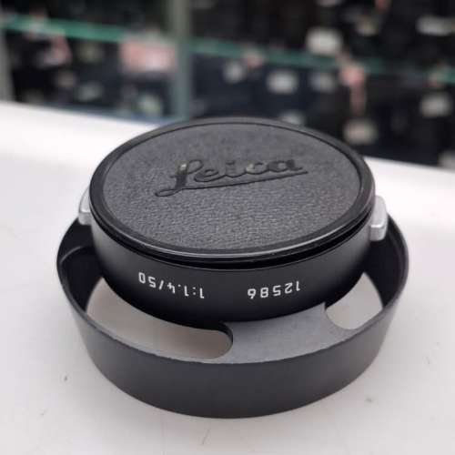 LEICA 12586 HOOD + CAP FOR 50MM F1.4