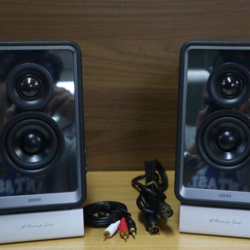 Edifier QR65 Halo 2.0 bluetooth 喇叭一對