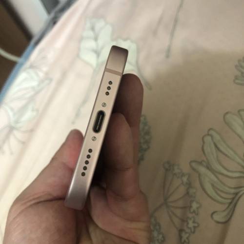 Pink - Full set 99% new iPhone 15 128gb battery 95%  one month warranty