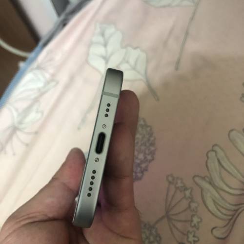 Blue - Full set 99% new iPhone 15 128gb battery 92% one month warranty