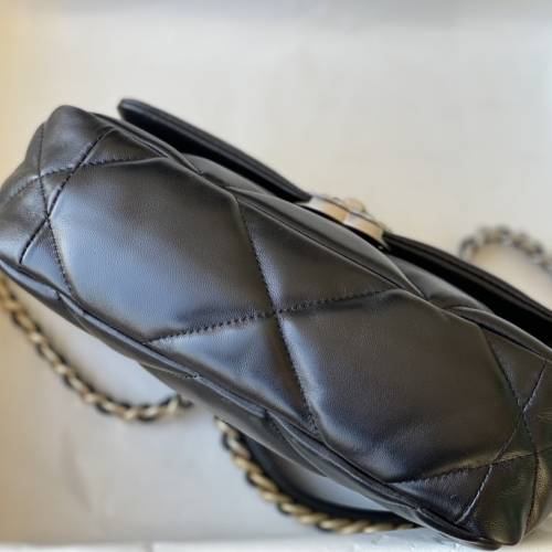 香奈兒 Chane 黑色配雾银色五金 大菱格豆腐包 口盖包26cm