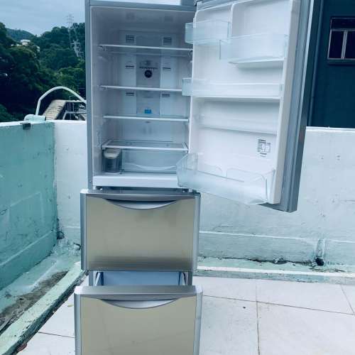 💥聖誕優惠大減價💥落單即減$200❤️雪櫃 173CM高 日立三門 可自動製冰 R-SG31B香檳...