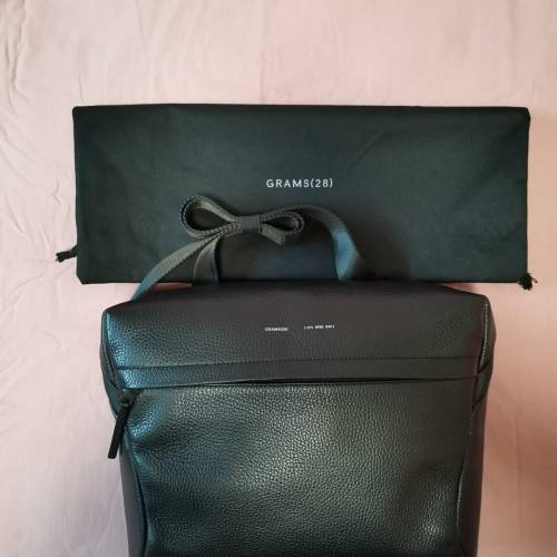 Grams 28 男裝全真皮 斜孭袋