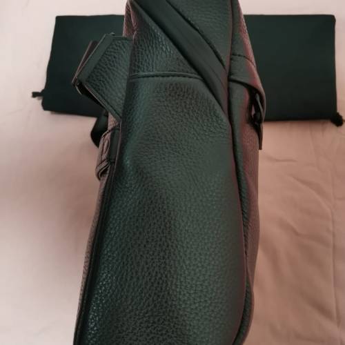 Grams 28 男裝全真皮 斜孭袋