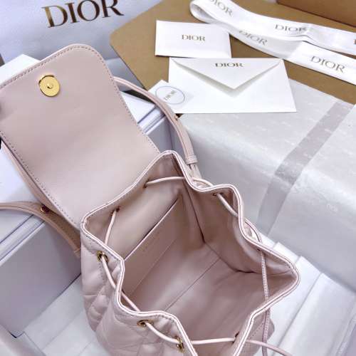 Dior Caro 雙肩背包