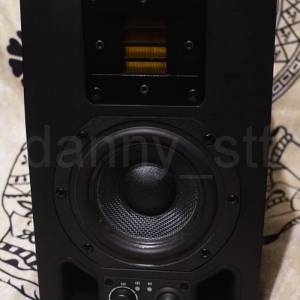 一個 ADAM Audio A3X 80W 主動式 監聽喇叭 有源音箱 Monitior Speaker