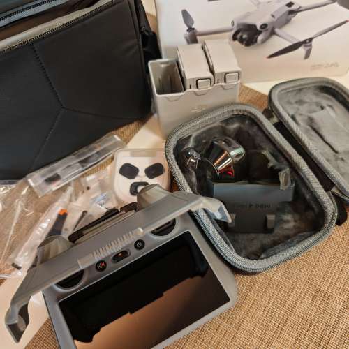 Mini 4 Pro 電,帶屏遙控