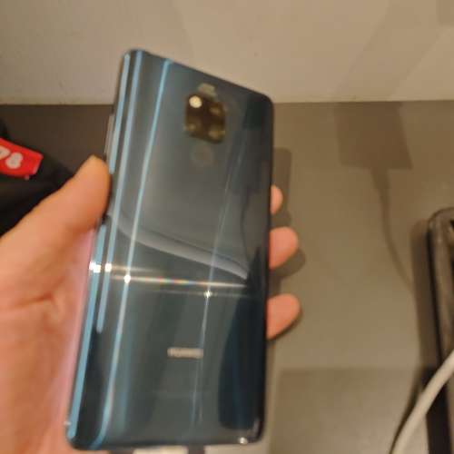 Huawei Mate 20X 4G 港版85% 有少花