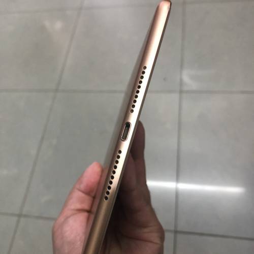 Rose gold - Full set 92%new iPad mini 5 64gb wifi only one month warranty