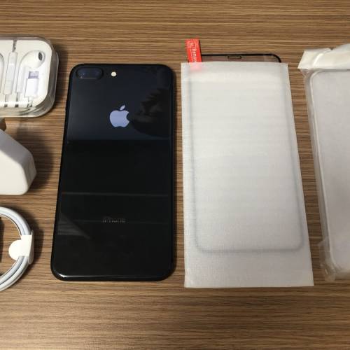Black - Full set 99%new iPhone 8 Plus 64gb battery 100% one month warranty