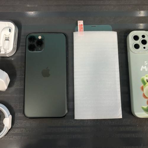 Apple battery 100% - Green - Full set 99%new iPhone 11 Pro  256gb one month warr