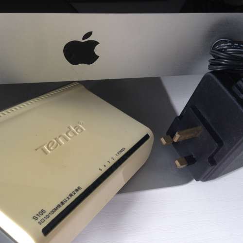 💻 TENDA 5-Port 10/100Mbps Switch S105 Plastic case Yellowing USED 5口 交換器 ...