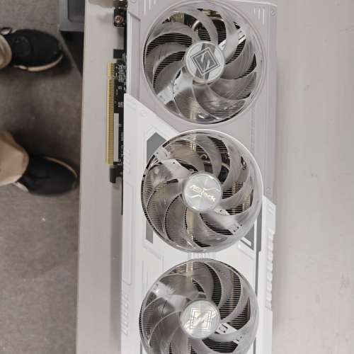 Asrock AMD Radeon RX 9060XT Steel Legend OC 16GB