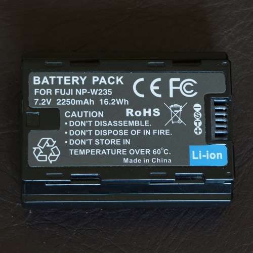 Gfx  共4件  Laina Leica M-GFX 轉接環、L 快拆架,Fujifilm代用 電池,連代用充電座