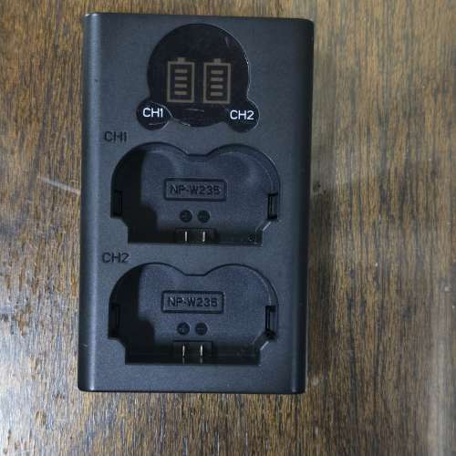 Gfx  共4件  Laina Leica M-GFX 轉接環、L 快拆架,Fujifilm代用 電池,連代用充電座