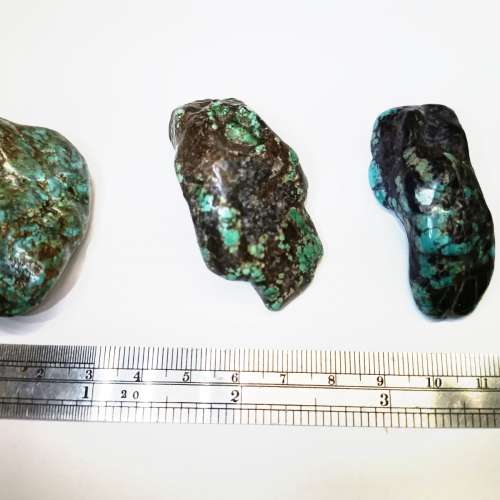 三枚綠松石