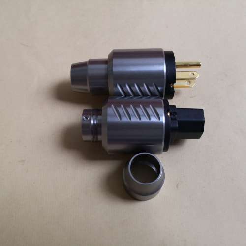 全新鯊魚美式鍍金插頭一套（代友售）