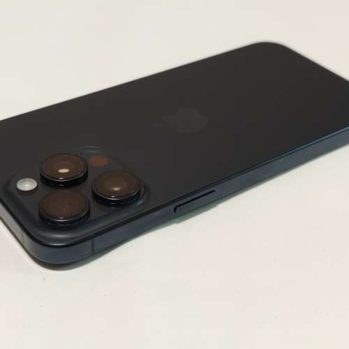 完美無花,行貨藍色iphone 15 pro max 512gb 雙卡雙待 dual open line, 全套有盒usb