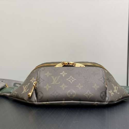 M26933軍綠色 胸包腰包