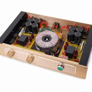 偉良 FM300a 後級