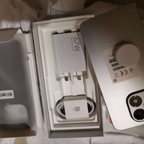 全新小米15T 512GB 灰色香港行貨全新2799