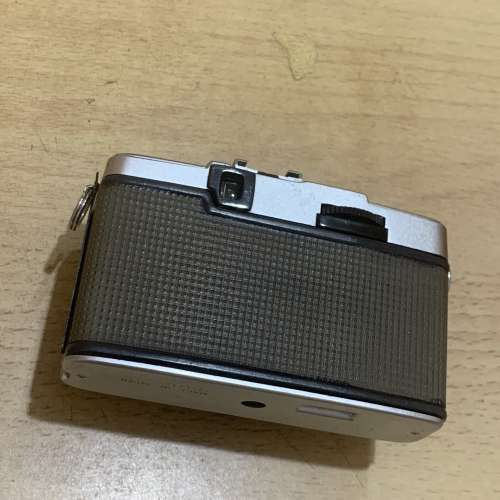 Olympus EES-2 30mm 2.8 半格機 可以調焦距+樂聲閃光燈 鏡片清冇毛 全正常