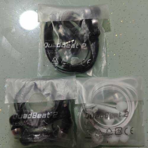 全走，LG QuadBeat 2 耳機 耳筒 ( 3.5mm)及充電器