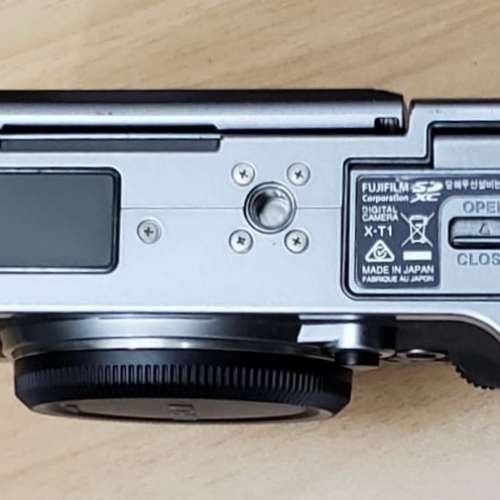 Fujifilm X-T1 Graphite Sliver Body ( 富士 xt1 炭灰銀色 特別版 淨機身) - 95% New