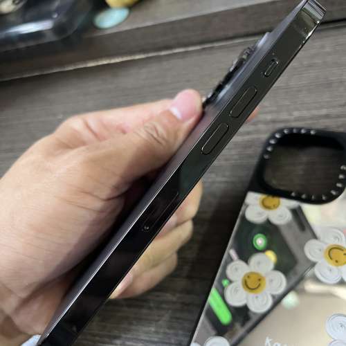iPhone 14pro 128gb,港行，原裝機冇拆冇修，電池86，所有功能正常冇暗病！