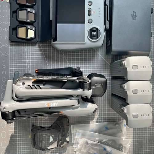 大疆 Air3S屏控套裝 帶隨心換 2次隨心換含1次飛丟保障 官方正品 配件齊全 98%新