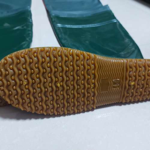 全新綠色高身水鞋 筒高 : 60CM  呎碼 : 44