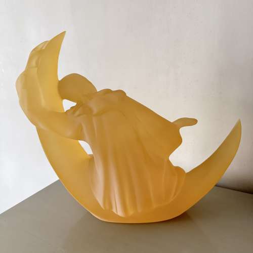 Harlequin on the Moon Sculpture (NEW) 全新磨砂緞面亞加力丑角在月亮雕塑