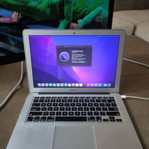 Macbook Air + Apple 2K Cinema Display