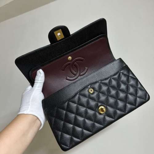 全新𝐂𝐇𝐀𝐍𝐄𝐋 𝐂𝐅𝟐𝟓手袋