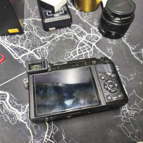 Panasonic Lumix DMC-GX7 Mark II / GX85